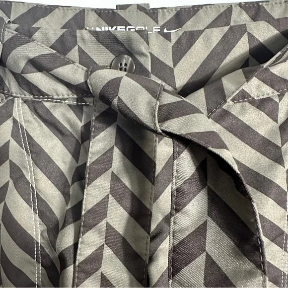 Nike Golf Tour Performance size 8 shorts, brown/black, pink swoosh, athletic - Picture 8 of 10